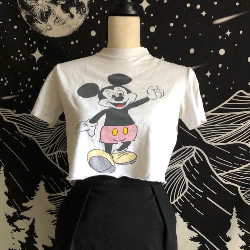 Vintage White mock neck Shortsleeve Mickey Mouse cropped top